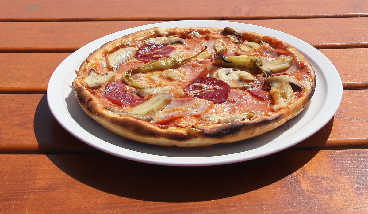 beste Pizza und frische Salate